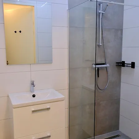 La Dominotte Short 9a Apartament Arcen