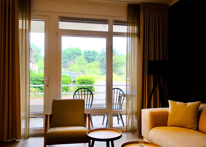 La Dominotte Short 9a *