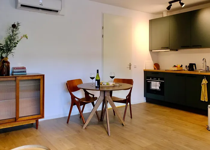 La Dominotte Short 9a Arcen